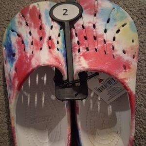 Vibrant Tie-Dye Kids Slippers